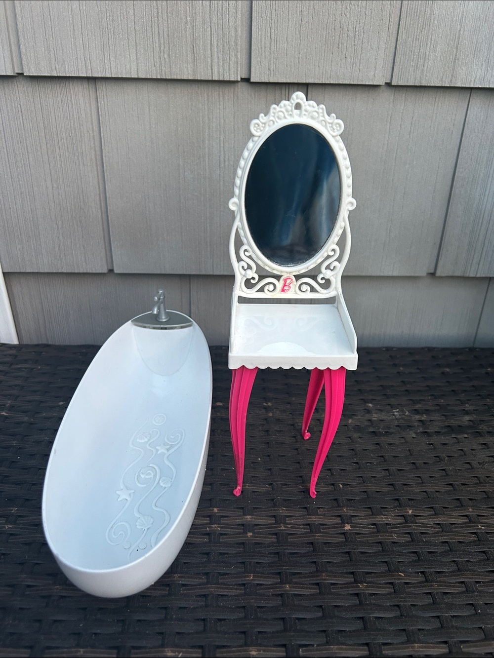 Barbie White and Pink Vanity & White Tub Doll Accessory